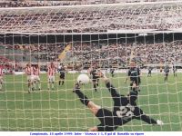 Campionato, 18 aprile 1999: Inter - Vicenza 1-1, il gol di  Ronaldo su rigore