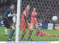 Champions League, 22 ottobre 2002: Lione - Inter 3-3, autorete di Cacapa ed è 1 a 1