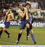 Champions League, 26 marzo 2003 Inter - Barcellona 0-0 Vieri contrastato da Frank De Boer