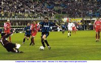 Campionato, 9 novembre 2003: Inter - Ancona 3-0, Vieri segna il terzo gol nerazzurro