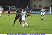 Amichevole, 24 luglio 2004: Inter Shanghai 4-0, Martins lotta con Zhao Zhenhua