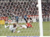 Amichevole, 27 luglio 2004, Urawa Red Diamonds - Inter 1-0, Lamouchi al tiro