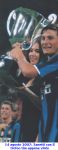 14 agosto 2007: Zanetti con il trofeo tim appena vinto